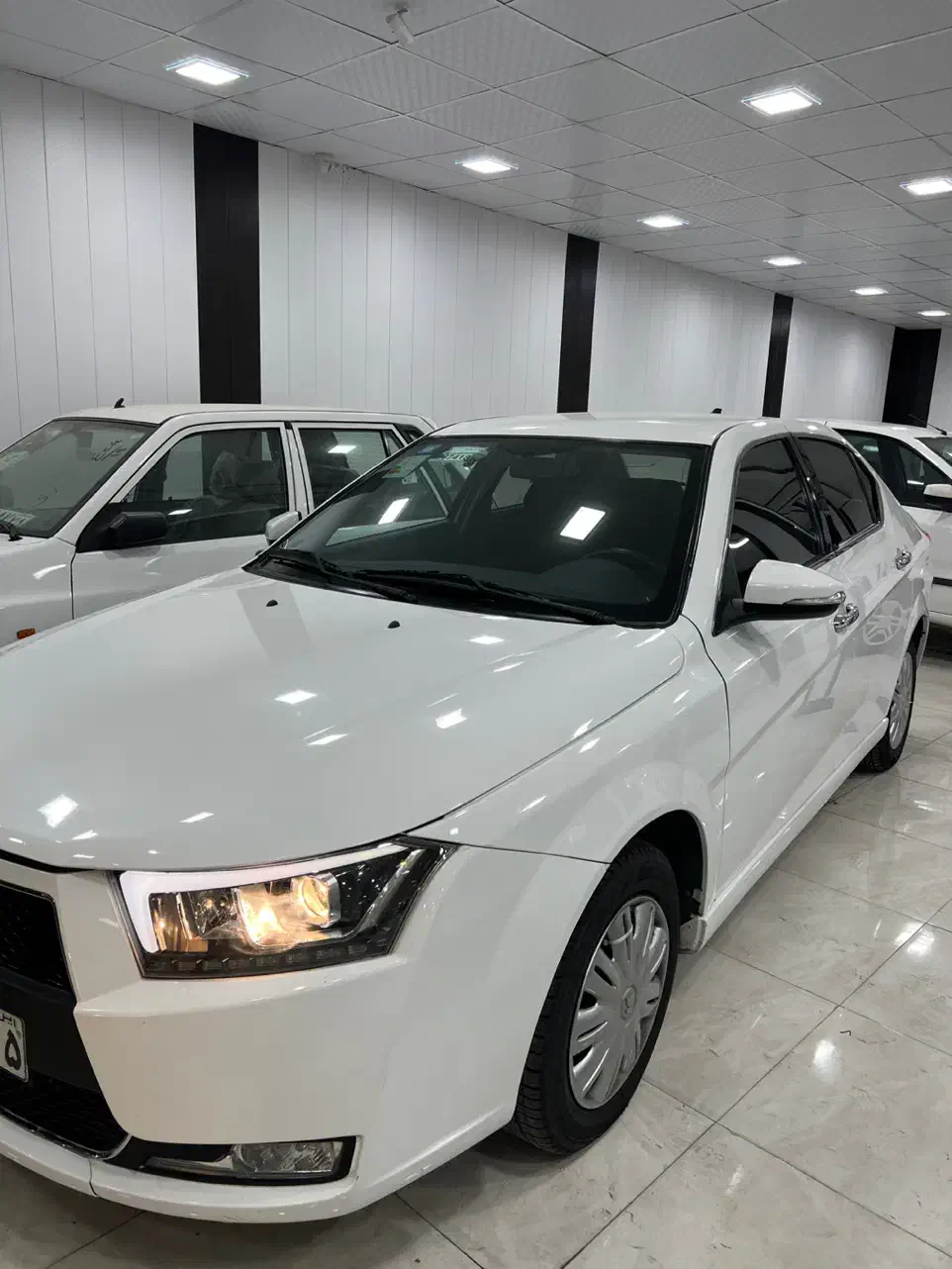 دنا پلاس ۵ دنده|خودرو سواری و وانت|سیرجان, |دیوار