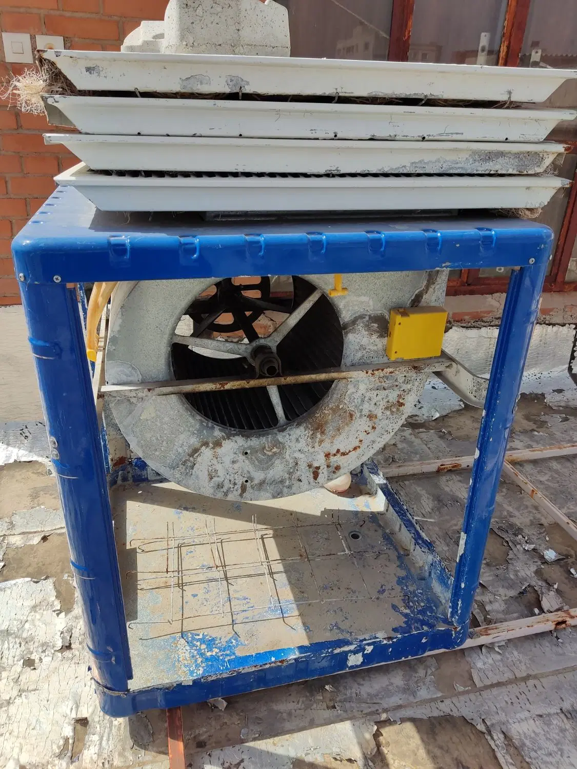 کولر آبی|کولر آبی|شیراز, بریجستون|دیوار