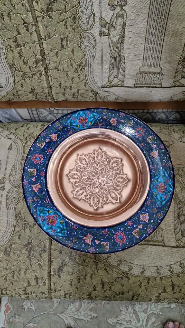 بشقاب سایز 30 شیرینی خوری مس و پرداز|صنایع دستی و سایر لوازم تزئینی|اصفهان, هفتون|دیوار