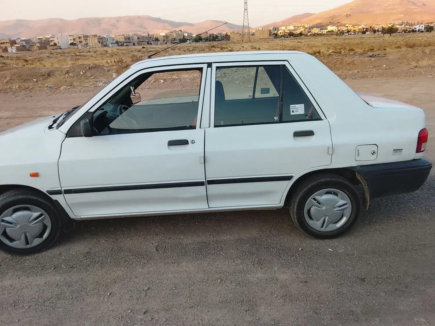 سواری پراید ۱۳۱sE|خودرو سواری و وانت|شیراز, انجیر|دیوار