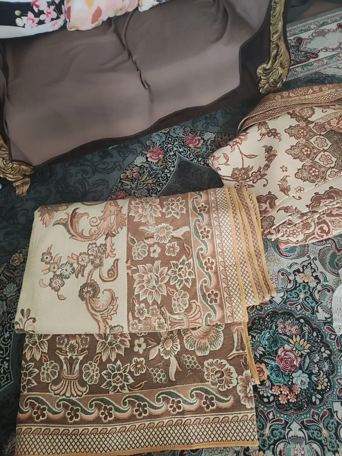 روفرشی|روفرشی|گرمسار, |دیوار