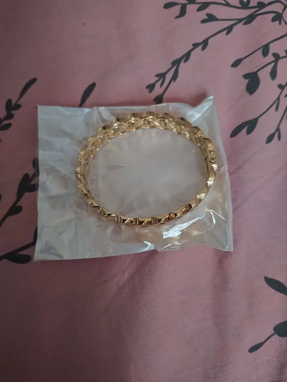 دستبند کارتیر|بدلیجات|اندیشه, اندیشه فاز ۱|دیوار