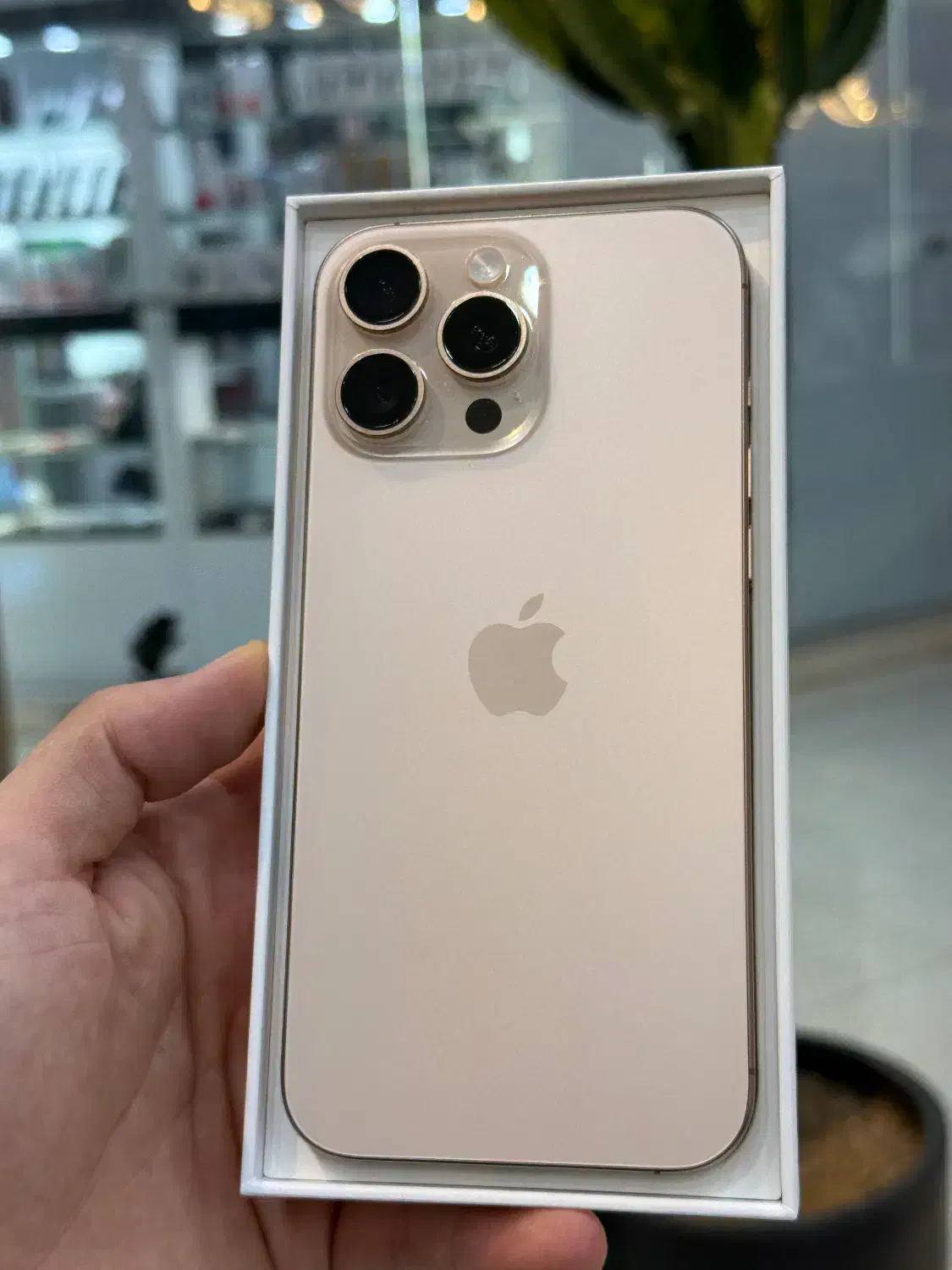 بدون پیش-اقساط- ایفون-اندروید-چکی یا بازنشستگی|موبایل|تهران, صادقیه|دیوار