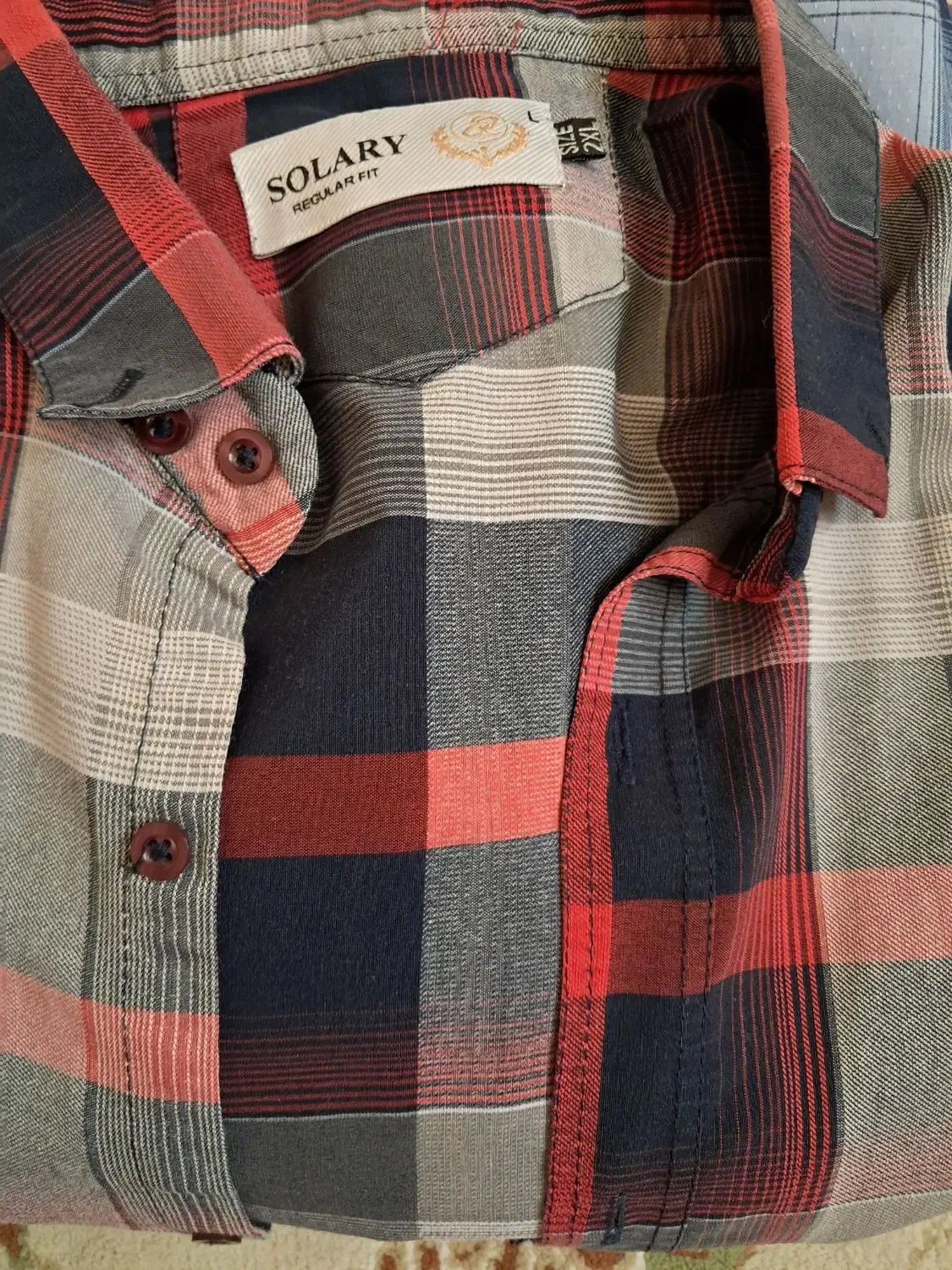 پیراهن مردانه در حد خیلی نو|لباس|اصفهان, رحیم‌آباد|دیوار