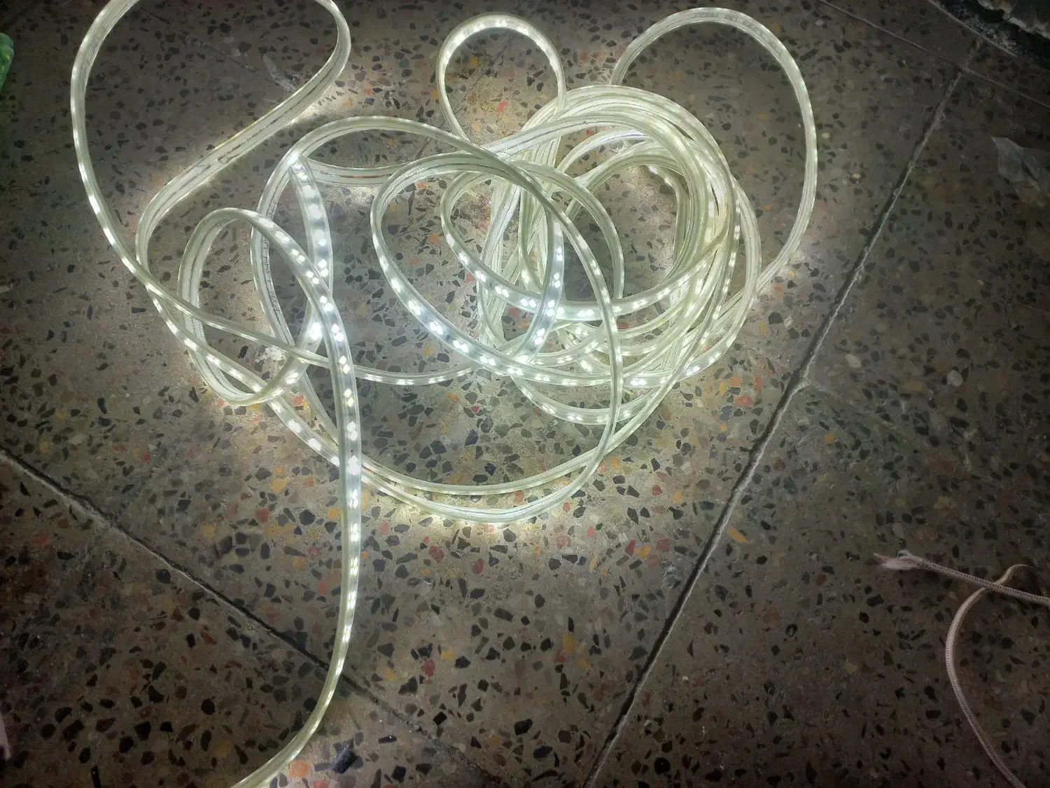 ریسه الیدی|ریسه و چراغ تزئینی|ایلام, |دیوار