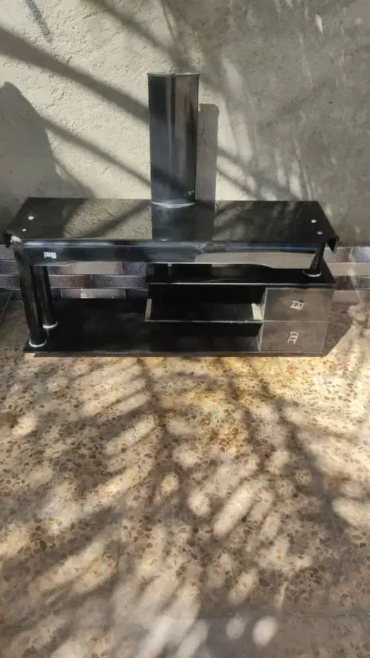 وسایله خانگی بدون خرابی|میز تلویزیون|سراوان, |دیوار