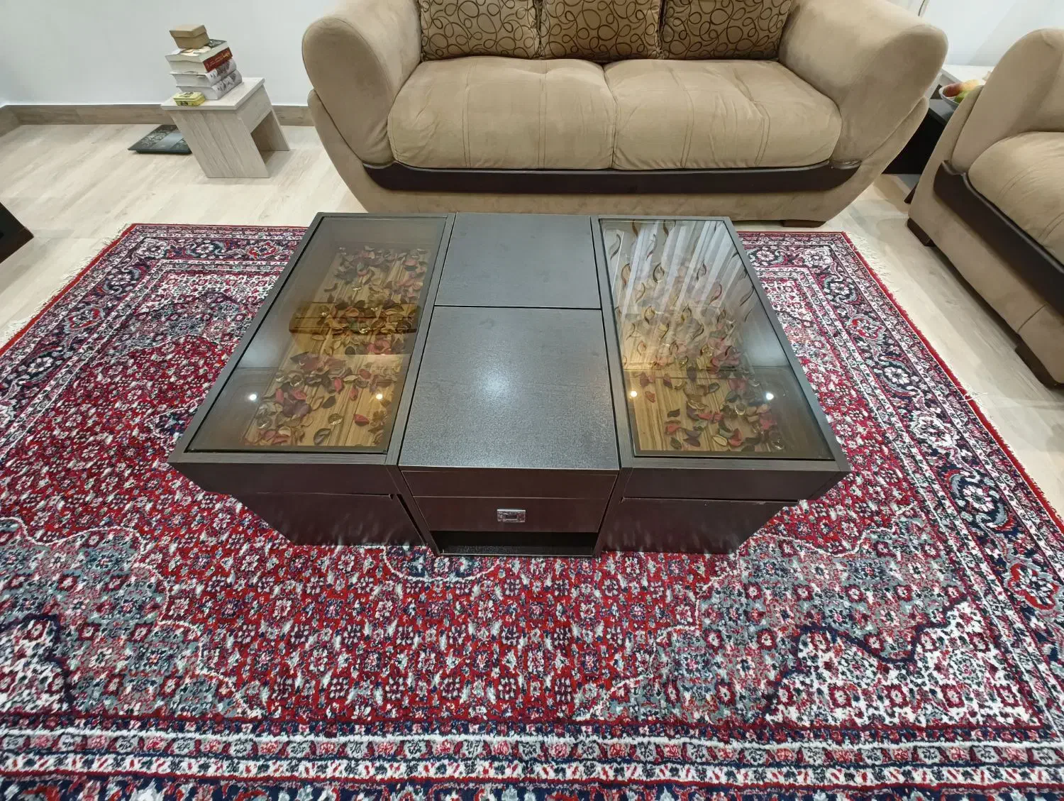 جلو مبلی به همراه ۴ عسلی|مبلمان خانگی و میز عسلی|صومعهسرا, |دیوار