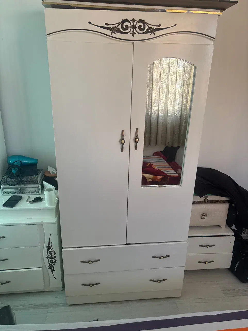 کمد،کمدبچه و میز بار و..|بوفه، ویترین، کنسول|گلبهار, شهر جدید گلبهار|دیوار