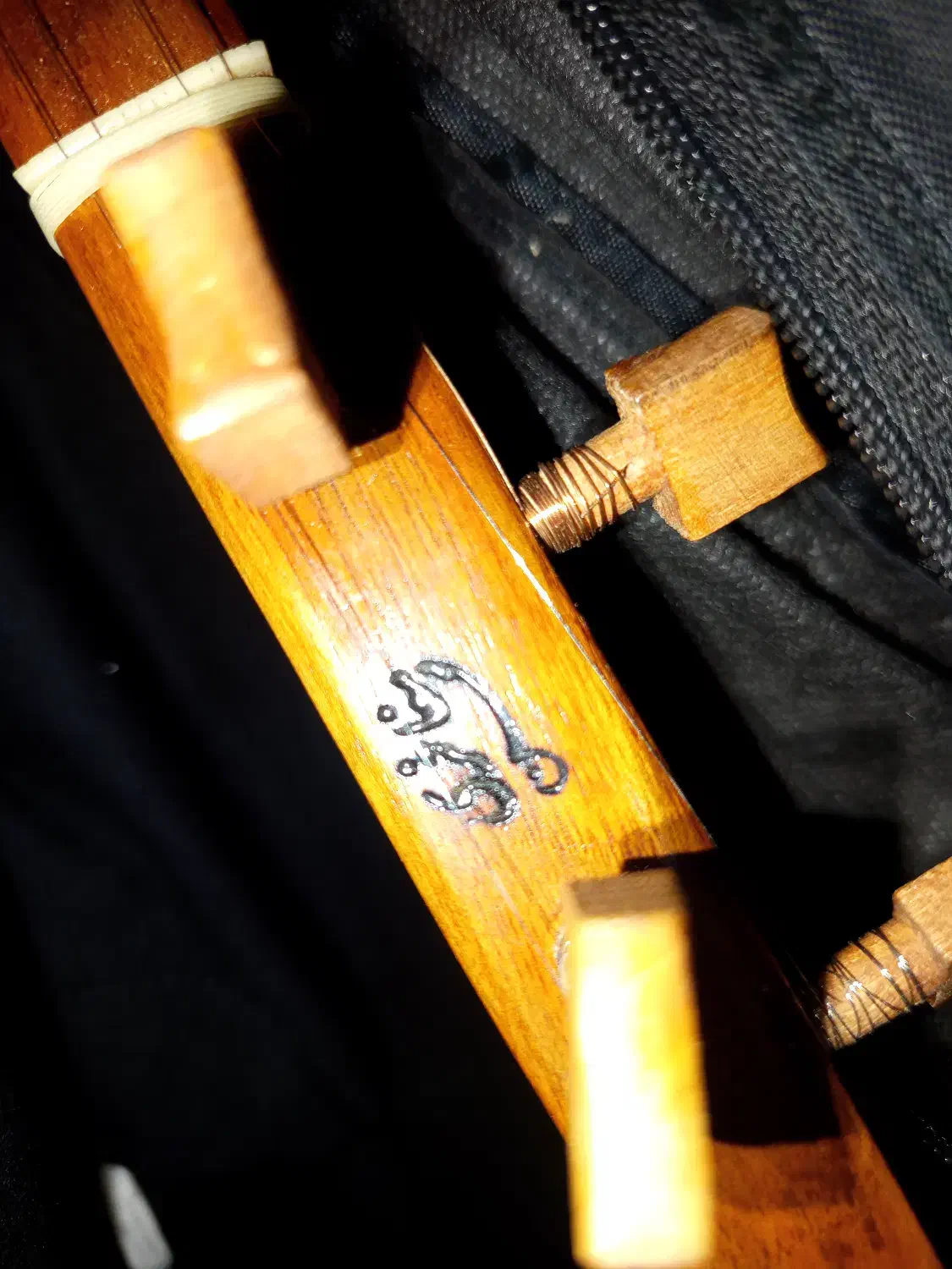 ساز،سه تار ،|سازهای سنتی|رودهن, |دیوار