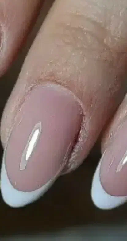 مدل کاشت ناخن ۲۰۰تومن ژلیش ۱۰۰تومن هزینه مواد|خدمات آرایشگری و زیبایی|یزد, |دیوار