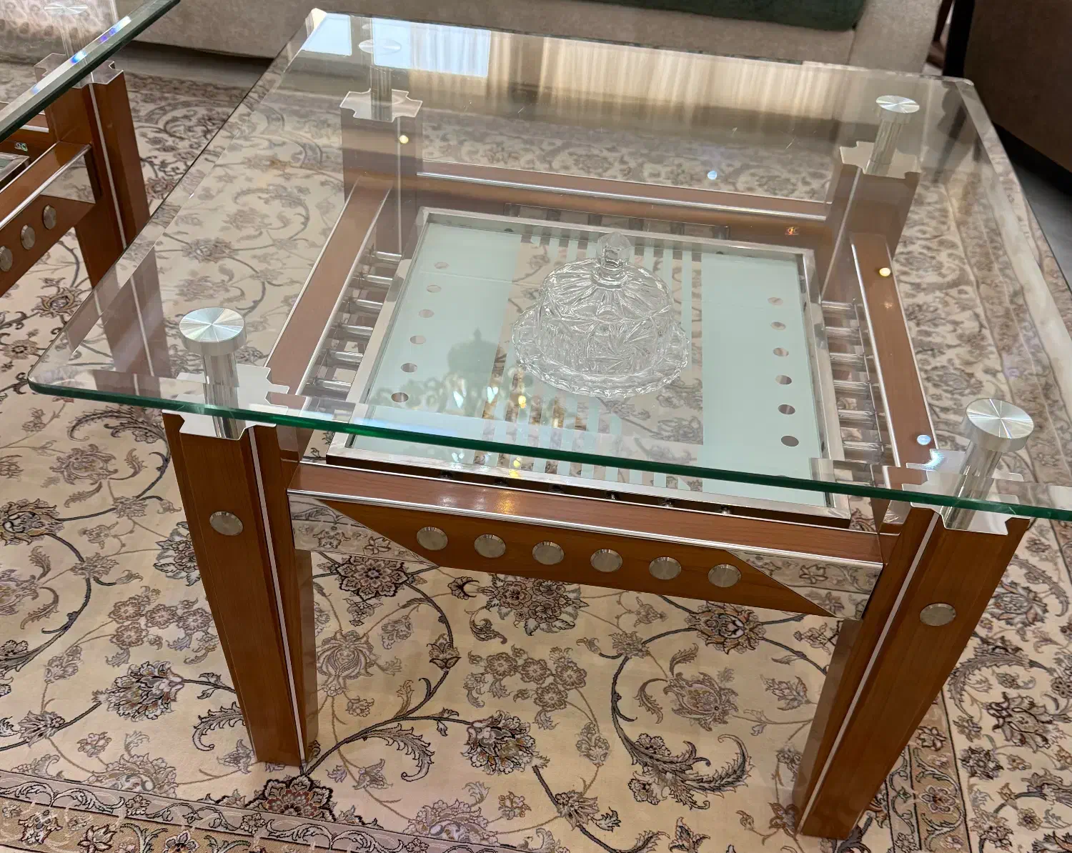 دوعدد میز جلو مبلی و پذیرایی جنس MDF و آلومینیوم|مبلمان خانگی و میز عسلی|تهران, قلهک|دیوار