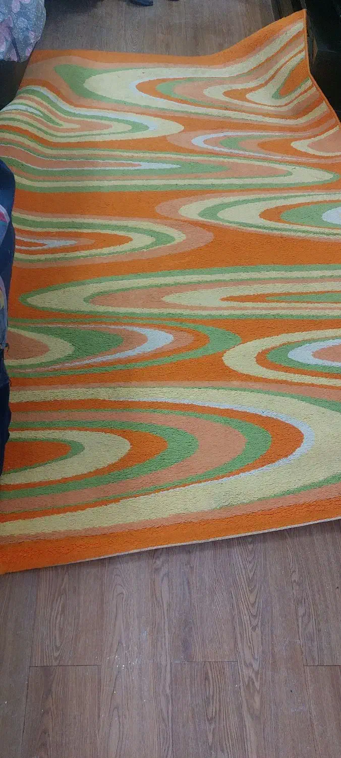 قالیچه دومتر و سی سانت در یک متر و نیم.کرج|فرش|زرندیه, |دیوار