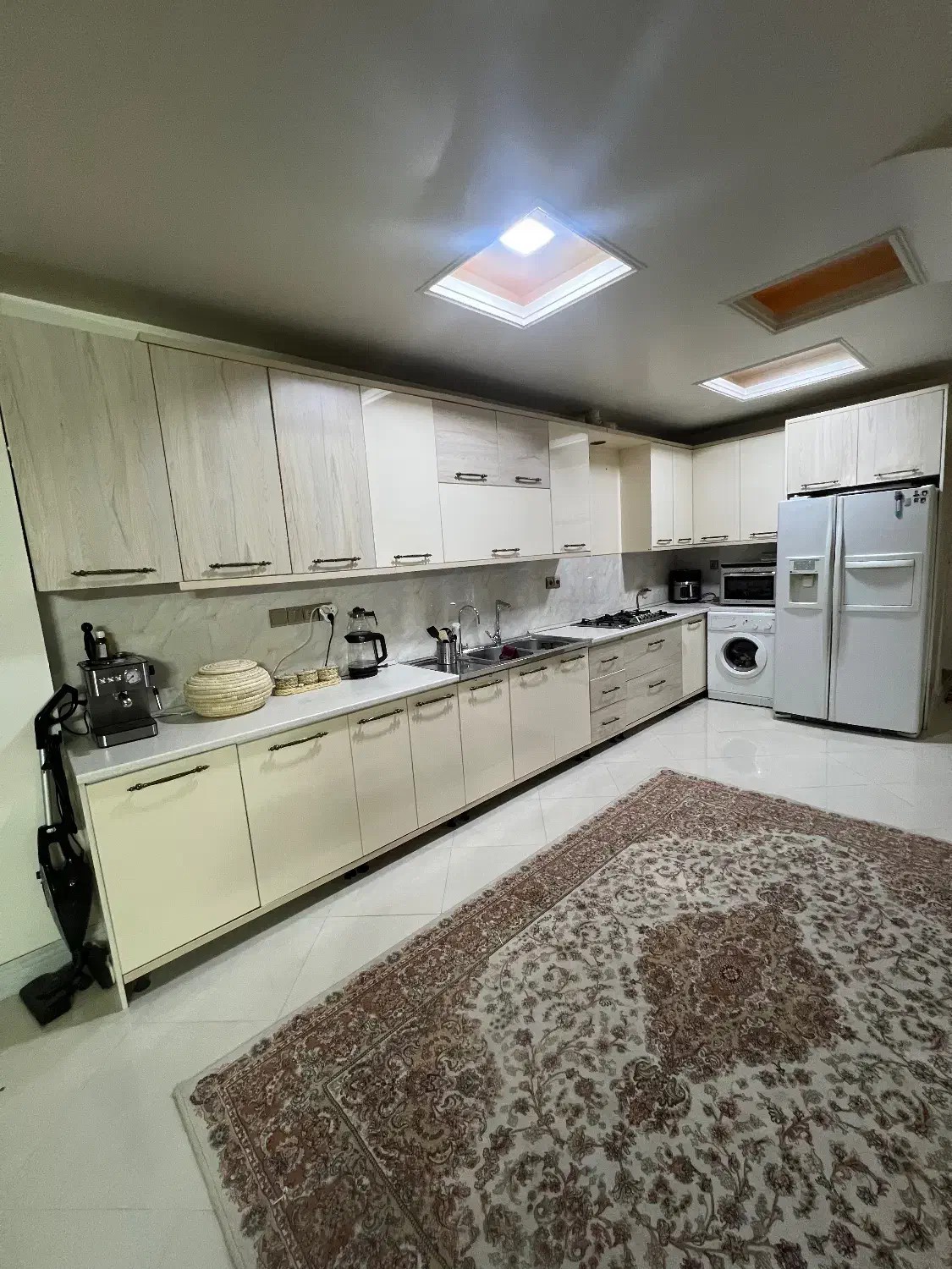 کابینت های گلس|مصالح و تجهیزات ساختمان|قم, شهرک قدس|دیوار