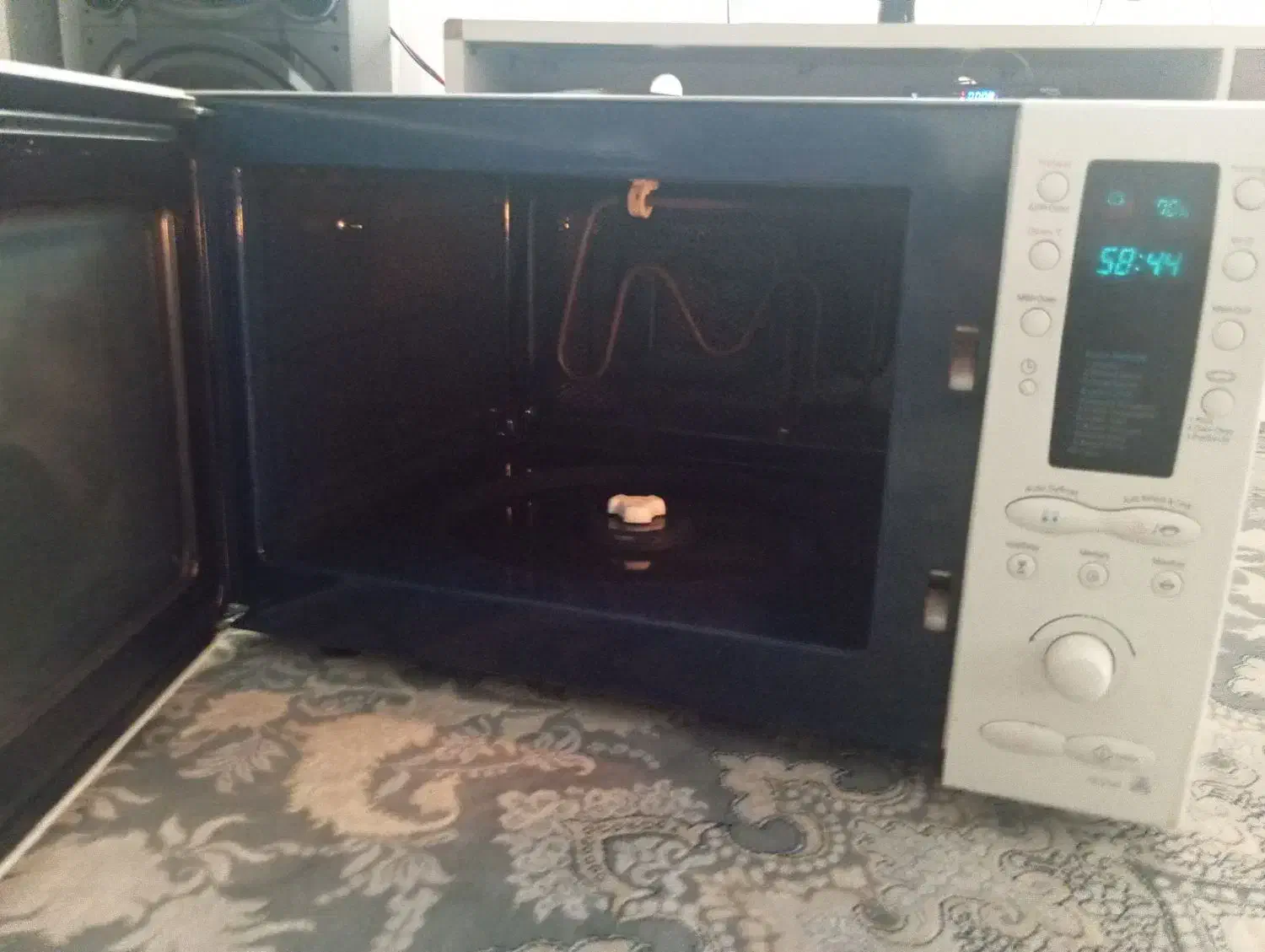 ماکروفر یا توستر سالم samung|اجاق گاز و لوازم برقی پخت‌وپز|نسیم‌شهر, |دیوار