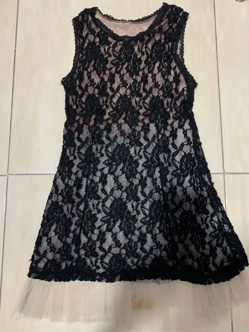 لباس دخترانه شب یلدایی|کفش و لباس بچه|ساری, |دیوار