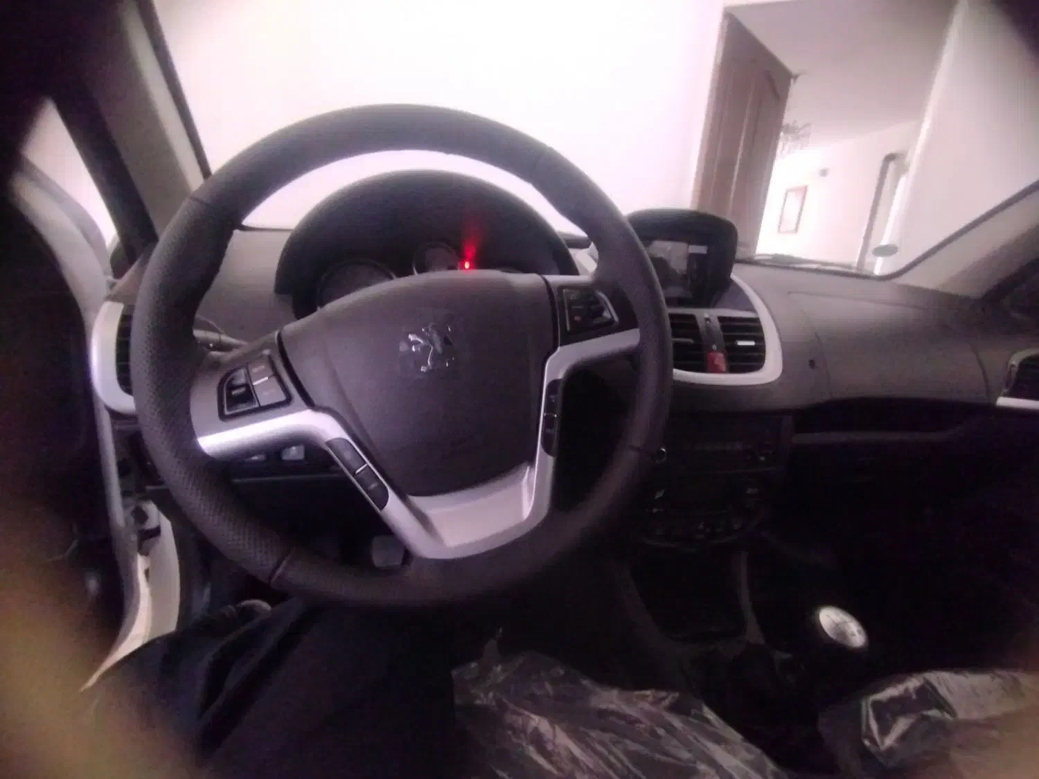 سواری ۲07 پانورما|خودرو سواری و وانت|خمینی‌شهر, |دیوار