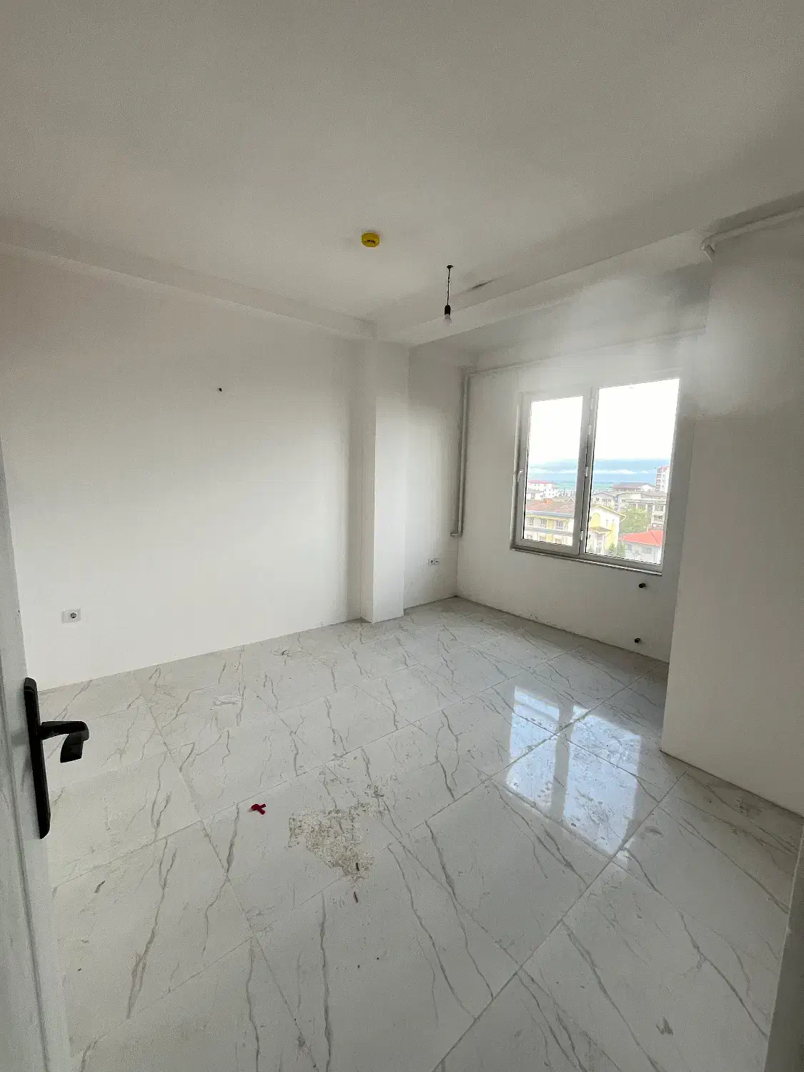 فروش واحد اپارتمانی ۸۵ متری نوساز قیمت مناسب|فروش آپارتمان|چابکسر, |دیوار