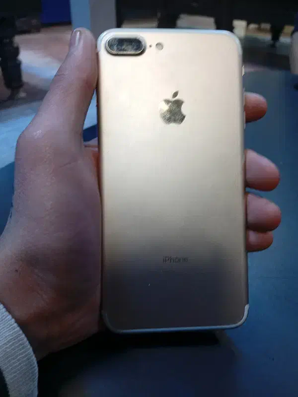 آیفون 7پلاس|موبایل|ارومیه, |دیوار