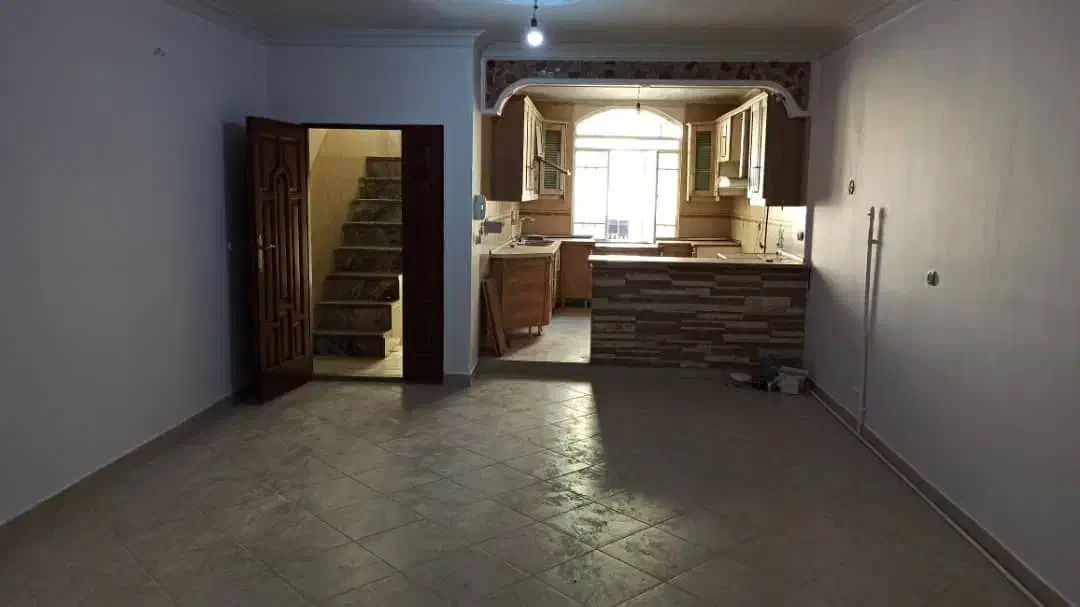 100 متر دربستی محدوده بلوار پروین