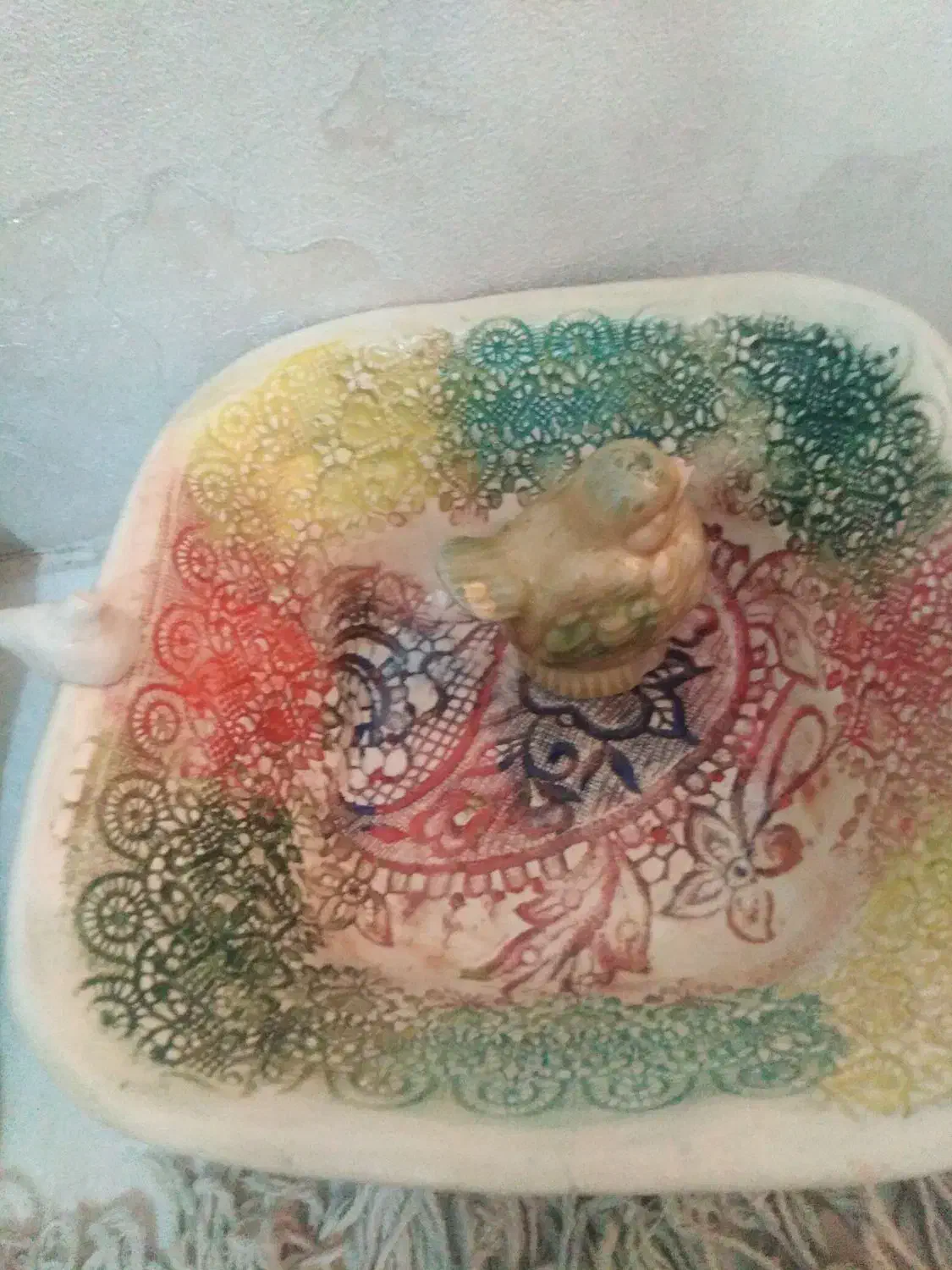 کاسه آبدوغ خیار آنتیک قدیمی با حکاکی و نقاشی زیبا|کلکسیون اشیاء عتیقه|کرج, اسدآباد|دیوار