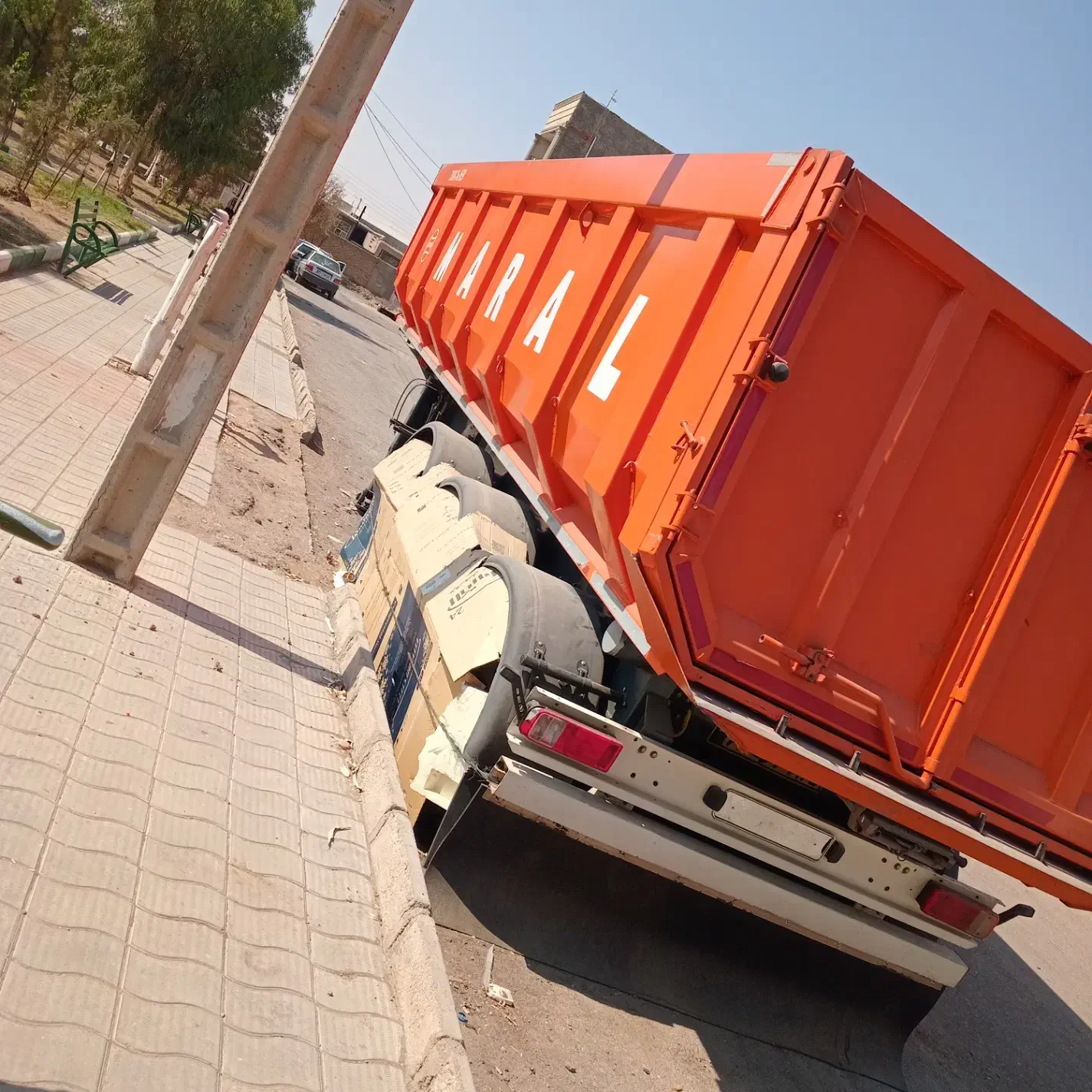 کمپرس مارال401(فوکس)|خودرو سنگین|سیرجان, |دیوار