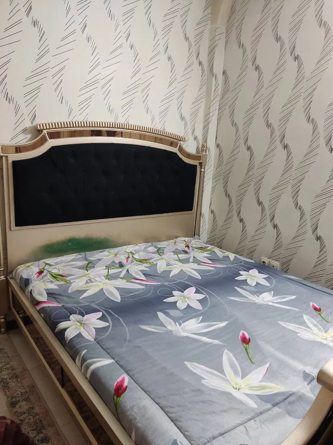 کتاب .تخت|حراج|شیراز, شهرک فرزانگان|دیوار