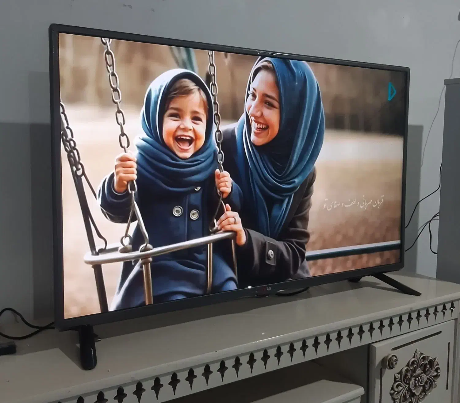 ال ای دی۴۳اینچ ال جی اصل|تلویزیون و پروژکتور|کوهدشت, |دیوار