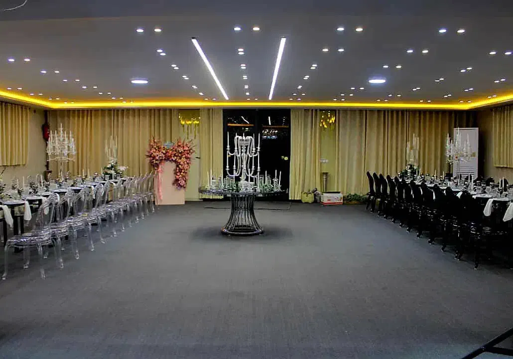 اجاره تالار باغ سالن خانه عقد|اجارهٔ کوتاهمدت ویلا و باغ|اصفهان, لاله|دیوار