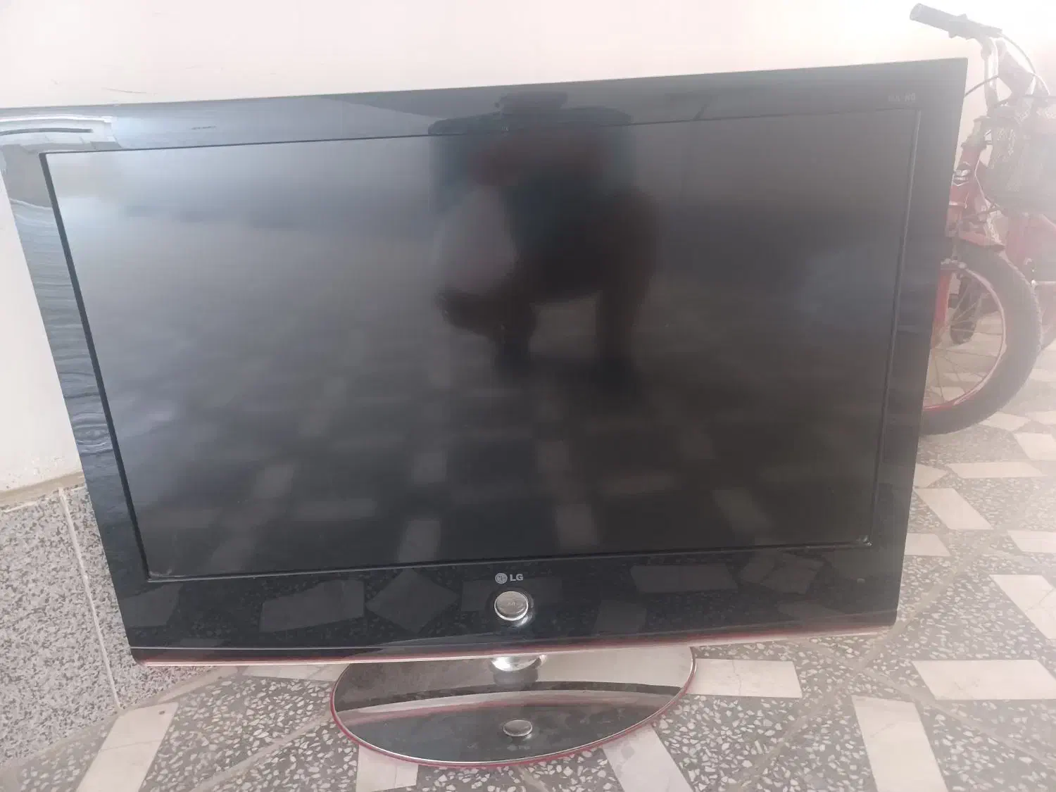 تلویزیون الجی ۳۷ اینچ|تلویزیون و پروژکتور|گنبد کاووس, |دیوار