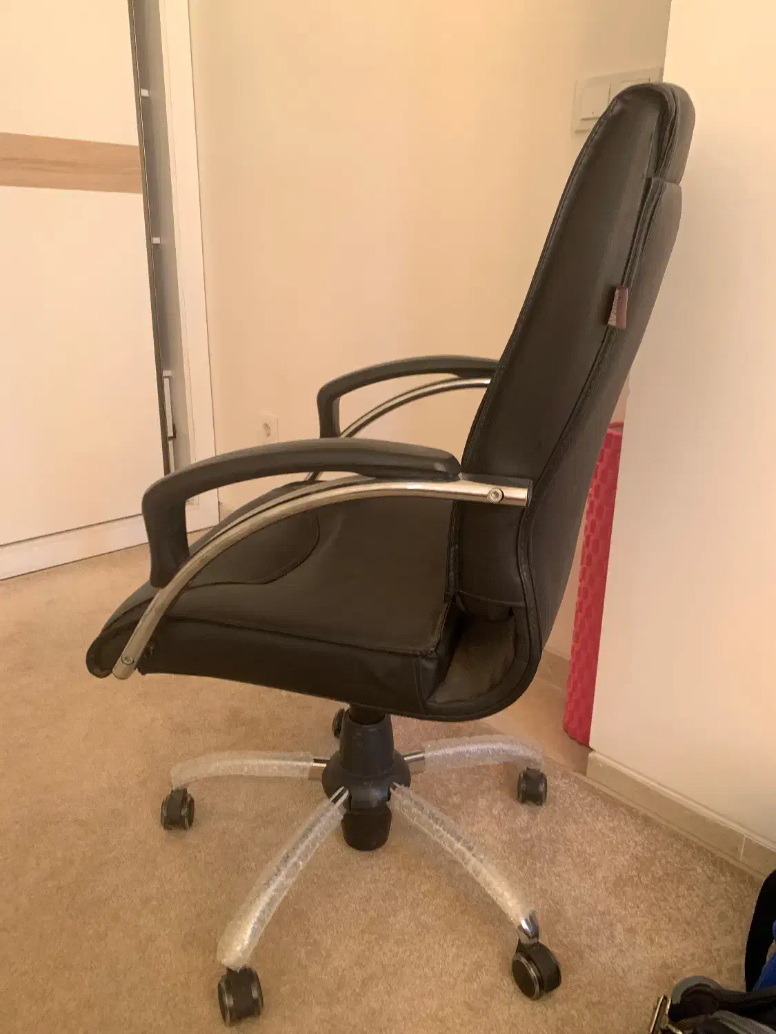 صندلی اداری نیلپر|مبلمان اداری|همدان, |دیوار