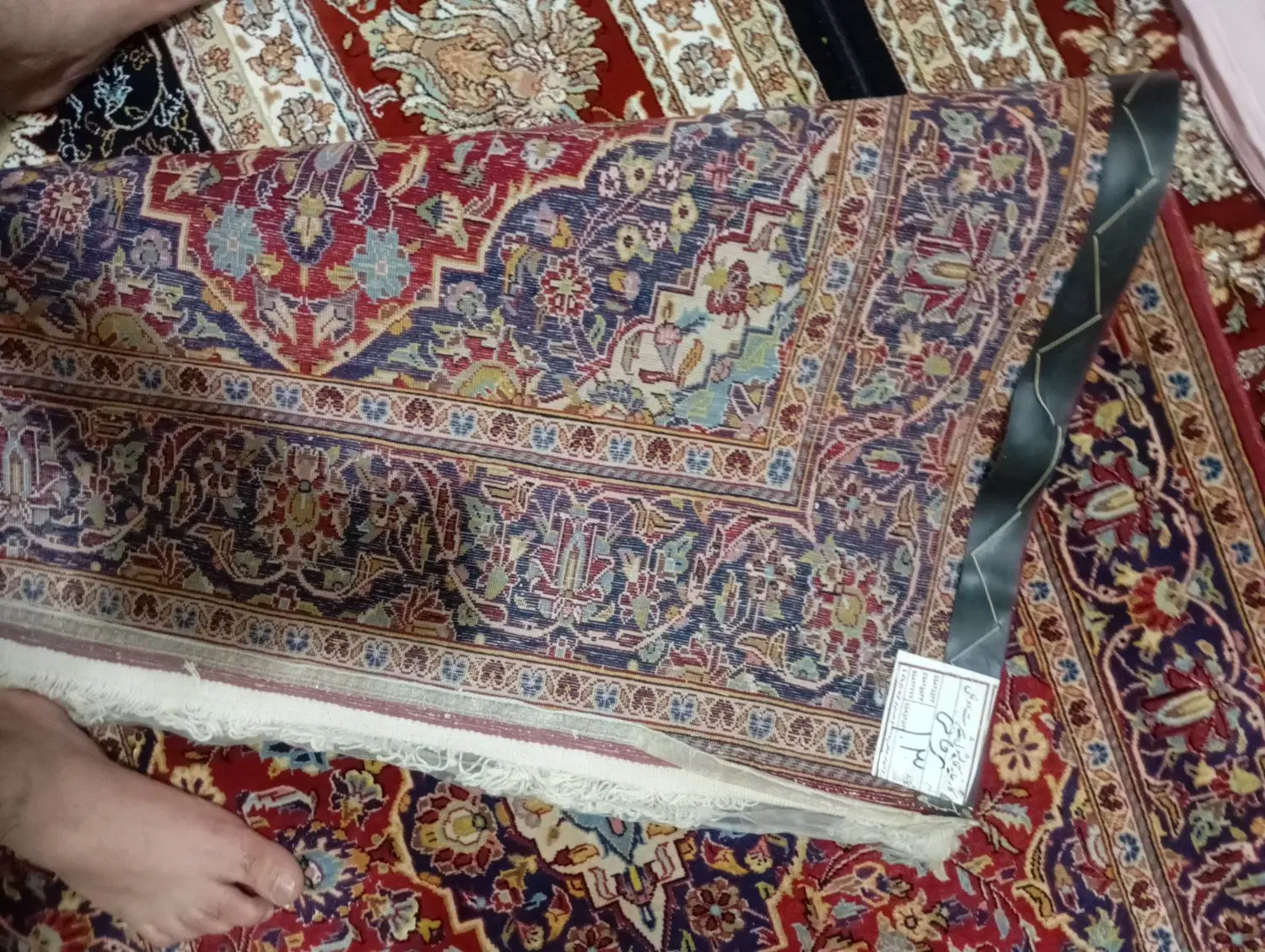 فروش یک عدد فرش دستباف|فرش|تهران, شهرک رضویه|دیوار