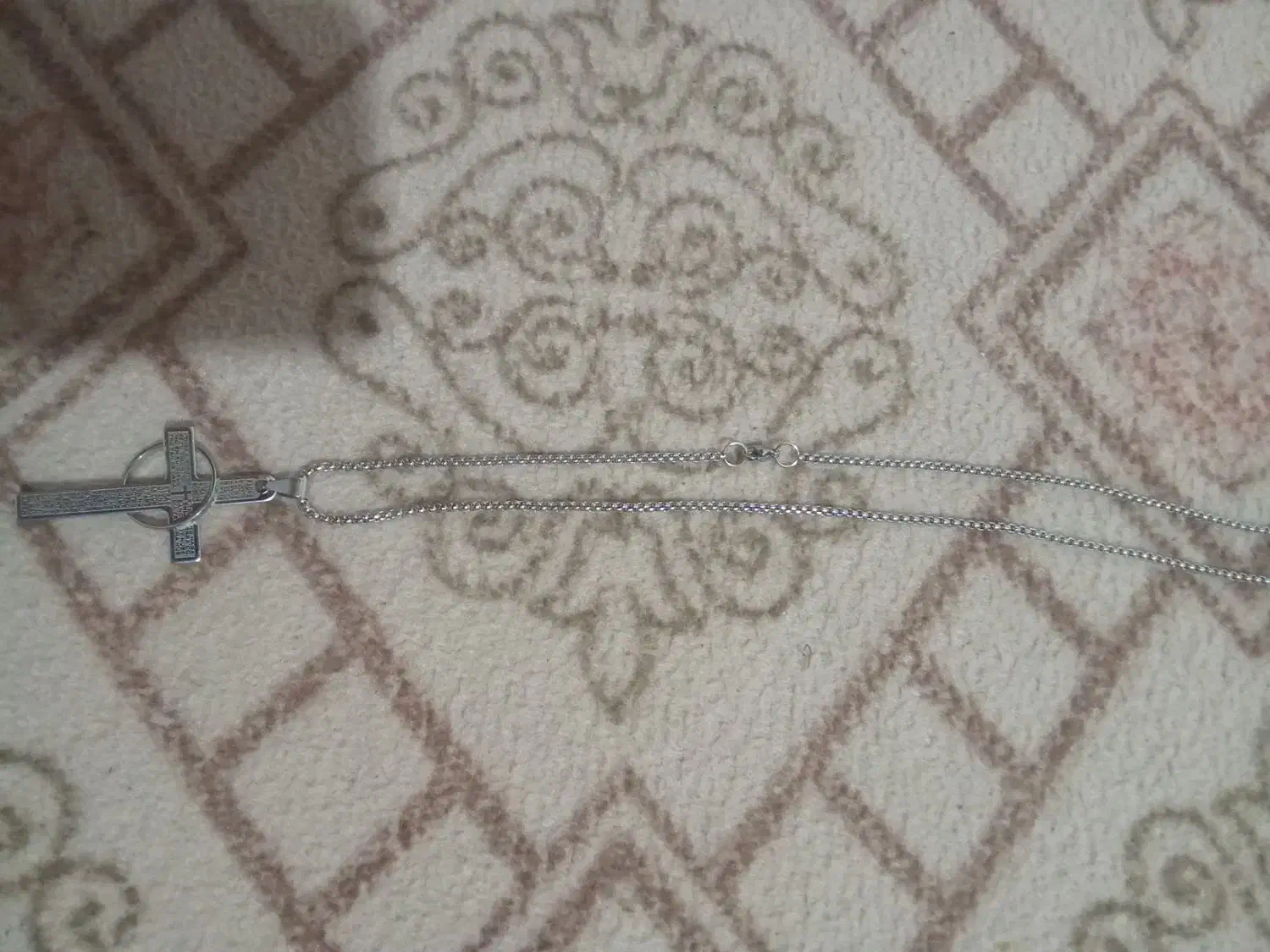 6عددگردنبند نو. و یک عدد ساعت|بدلیجات|گوراب زرمیخ, |دیوار