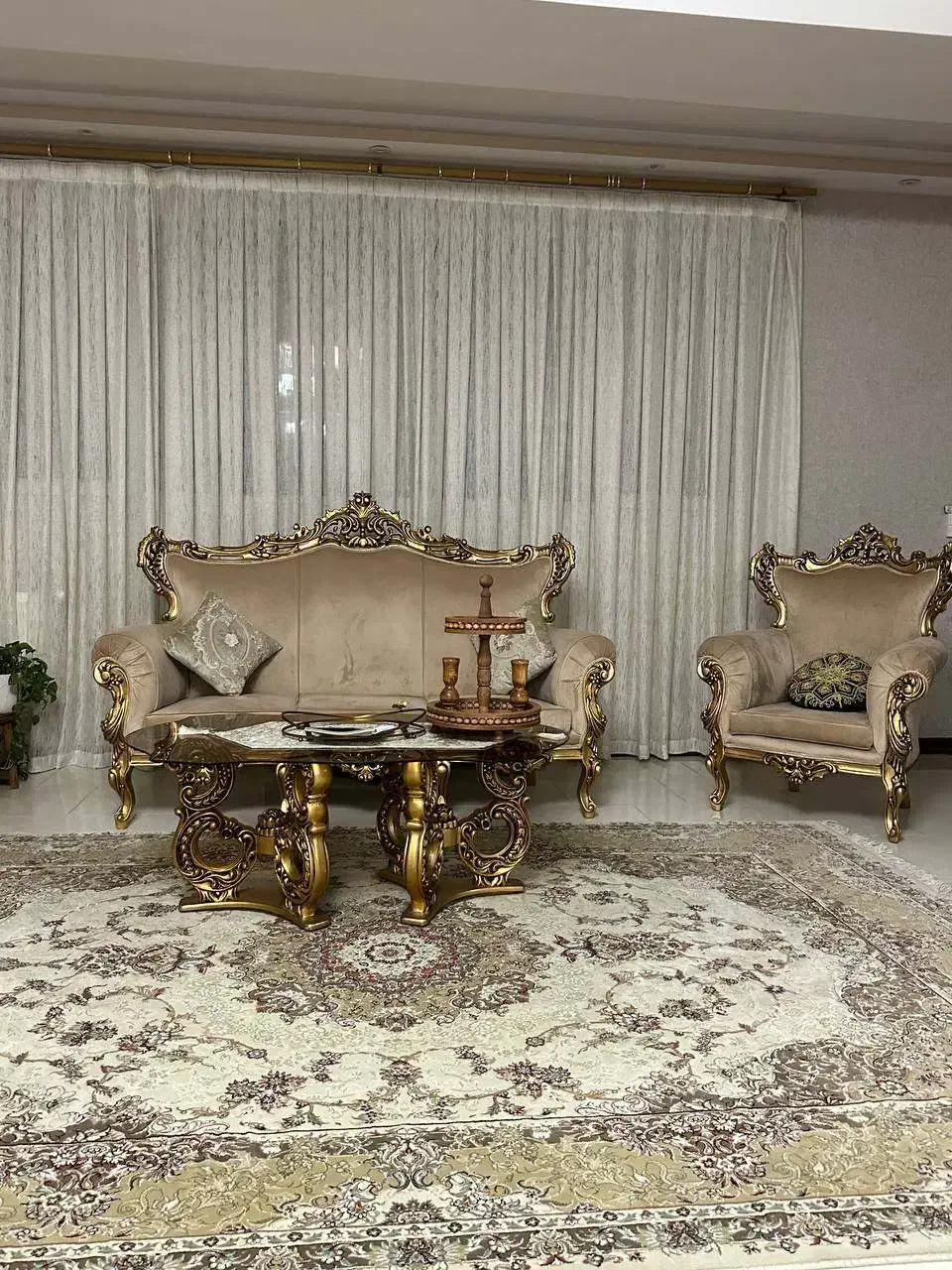 مبل منبت کلاسیک ۹ نفره|مبلمان خانگی و میز عسلی|رباطکریم, رباطکریم|دیوار