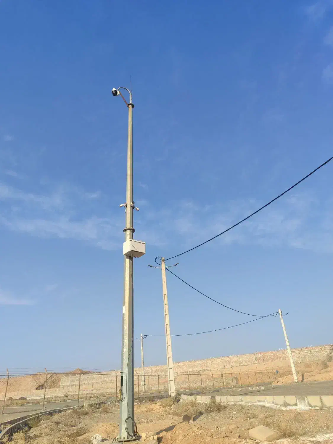 دوربین مداربسته مدل برایتون IPC-۷۴۵۲۱C۲۹-AI|دوربین مداربسته|بروجرد, |دیوار