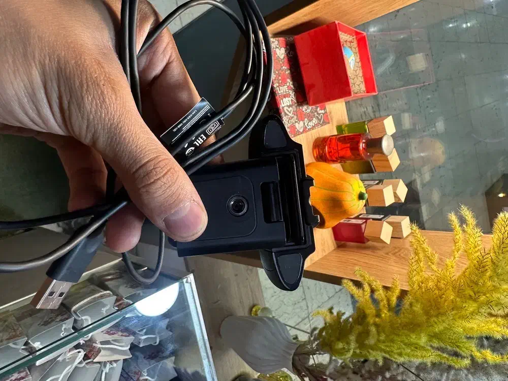 وب کم c930e HD لاحیتک...زیر قیمت|قطعات و لوازم جانبی رایانه|همدان, |دیوار