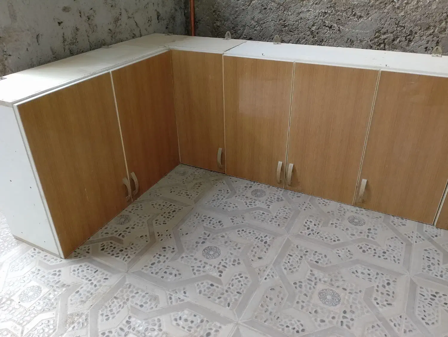 کابینت بالا ام دی اف|مصالح و تجهیزات ساختمان|درگهان, |دیوار