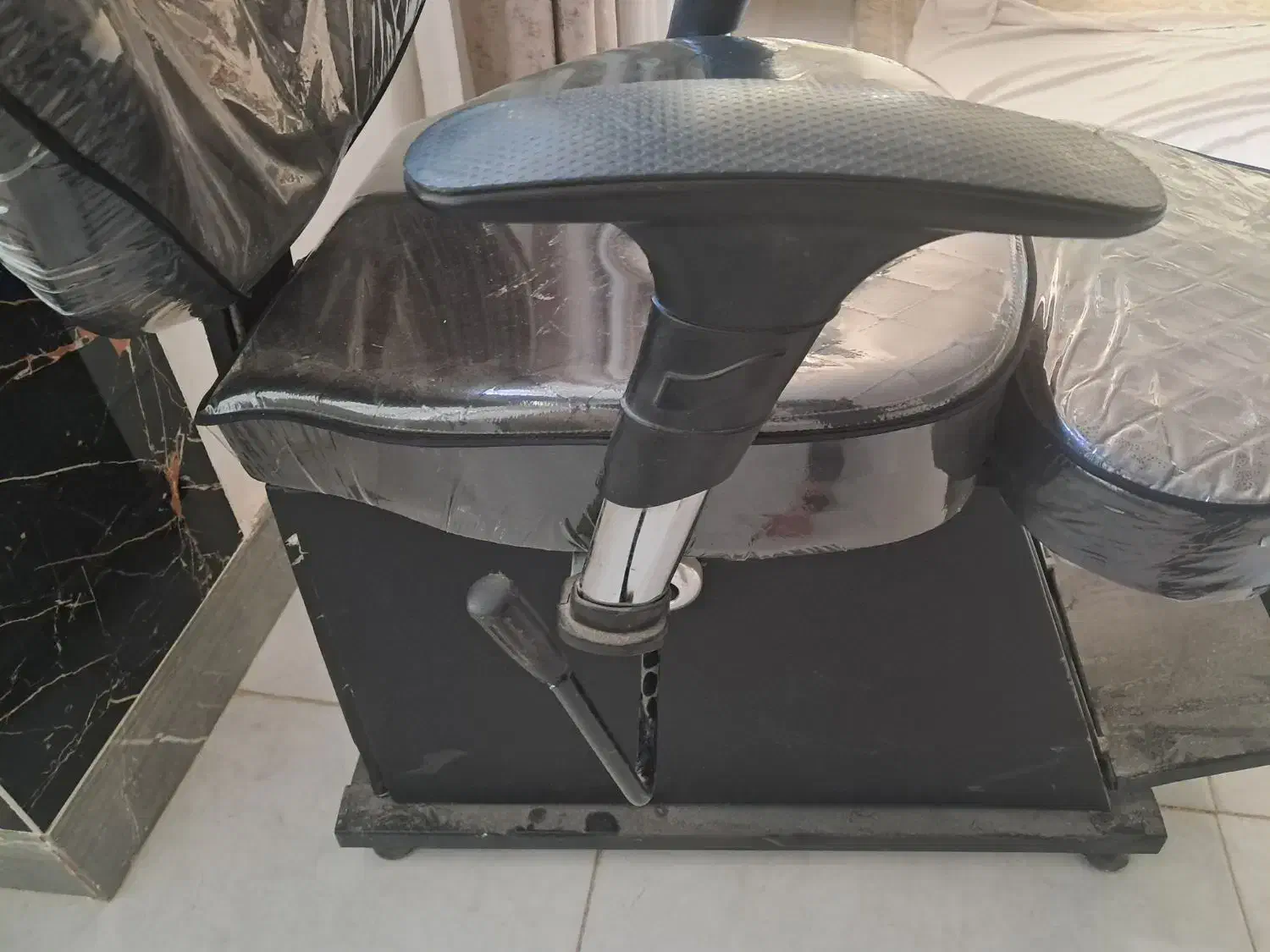 صندلی ارایشگاه|آرایشگاه و سالن‌های زیبایی|کرمانشاه, |دیوار