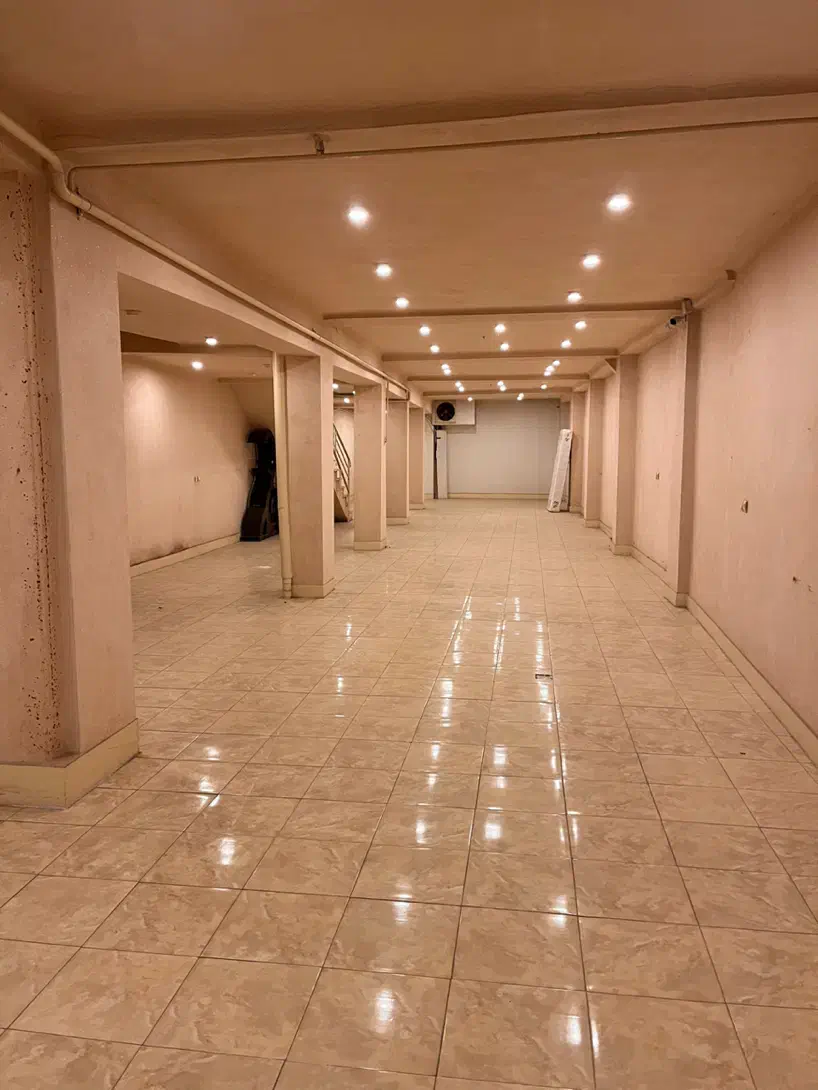 اجاره زیرزمین ۲۳۰ متری مرکز شهر|اجارهٔ مغازه و غرفه|قائمشهر, |دیوار