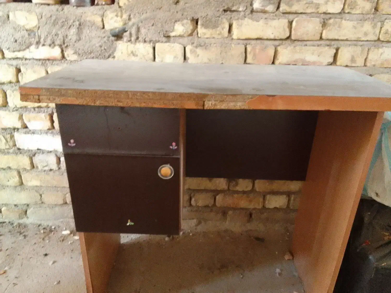 میز تحریر|میز تحریر و کامپیوتر|شهرضا, |دیوار