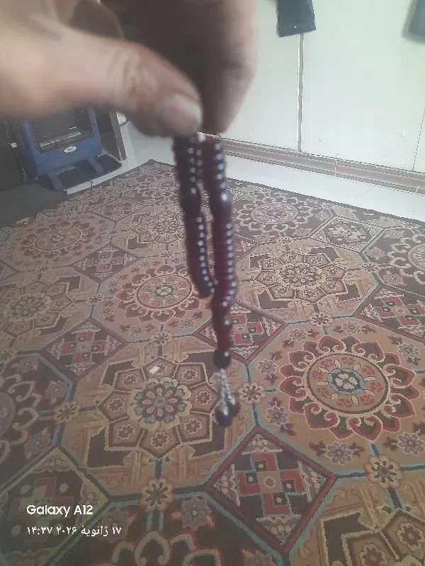 تسبیح سندلوس|کلکسیون اشیاء عتیقه|اندیشه, اندیشه فاز ۵|دیوار