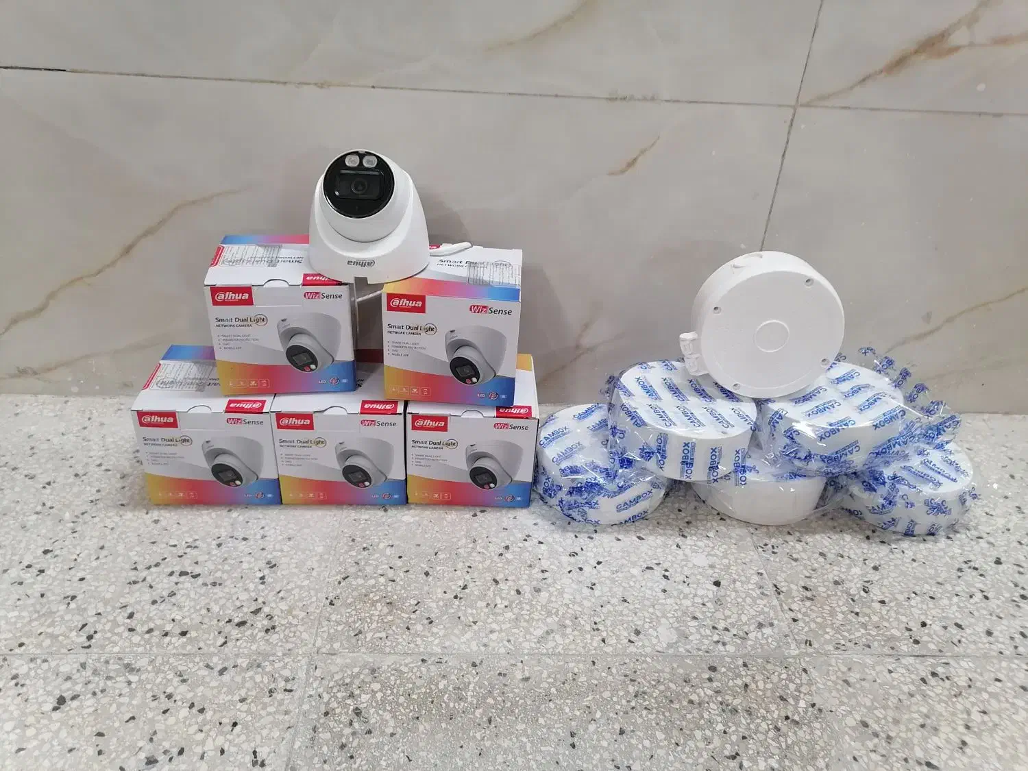 نصب و فروش انواع دوربین مداربسته/ پاسداران/ هروی|دوربین مداربسته|ری, شهادت|دیوار