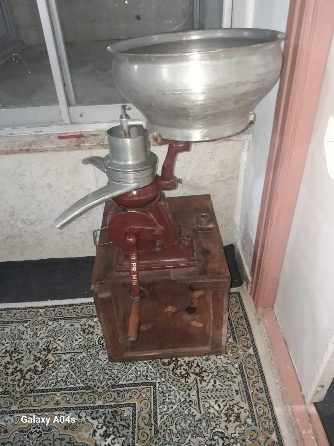 چرخ شیر|خردکن، آسیاب، غذاساز|شیروان (خراسان), |دیوار