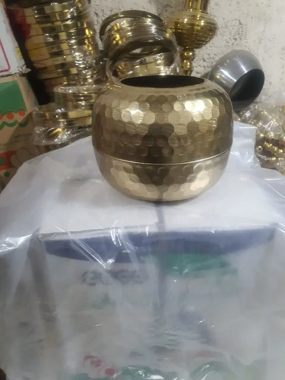 گلدان فلزی چکشی /فروش تکی و عمده|صنایع دستی و سایر لوازم تزئینی|تهران, هرندی|دیوار
