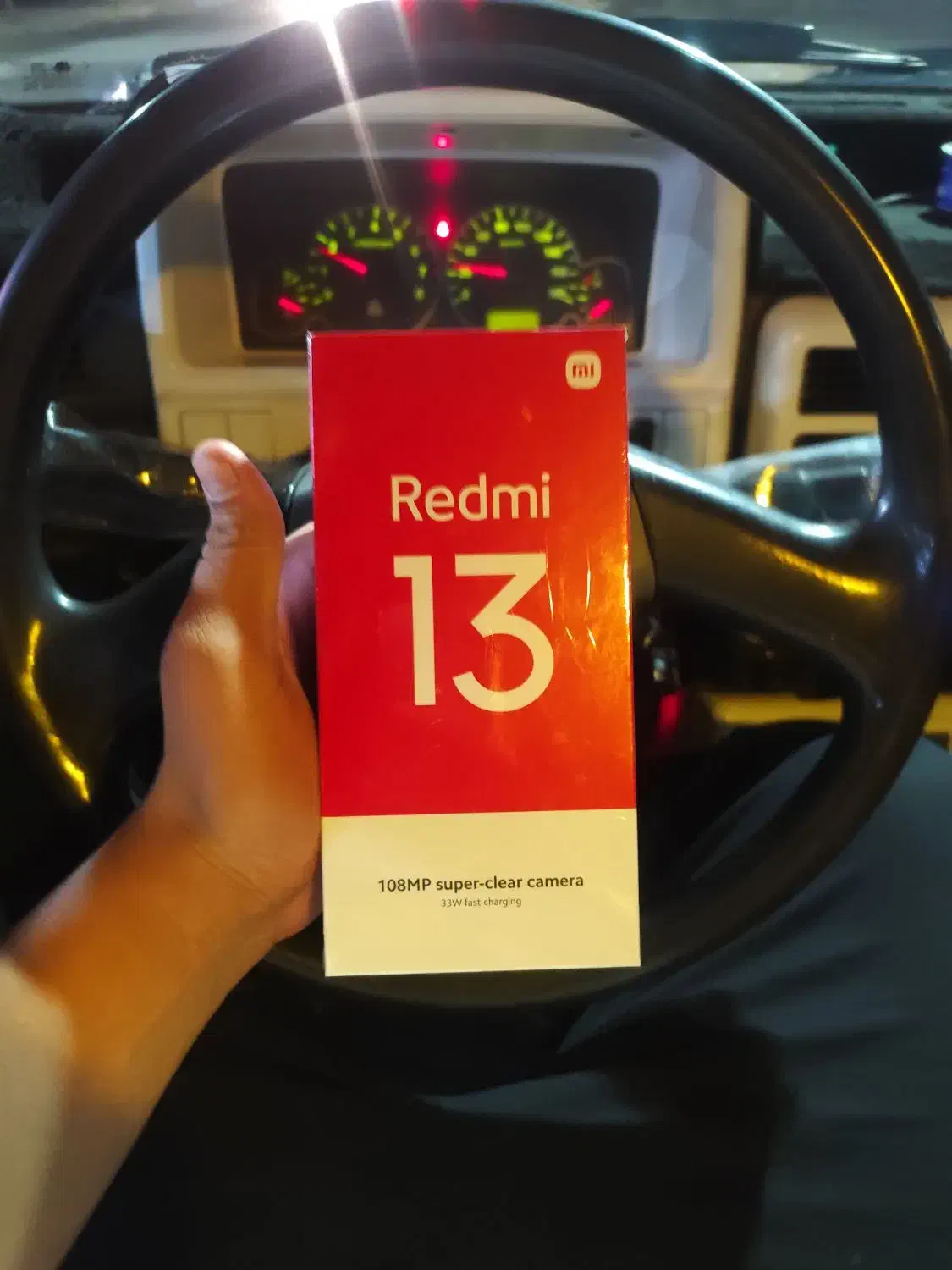 آدمی 13256رم 8|موبایل|بم, |دیوار