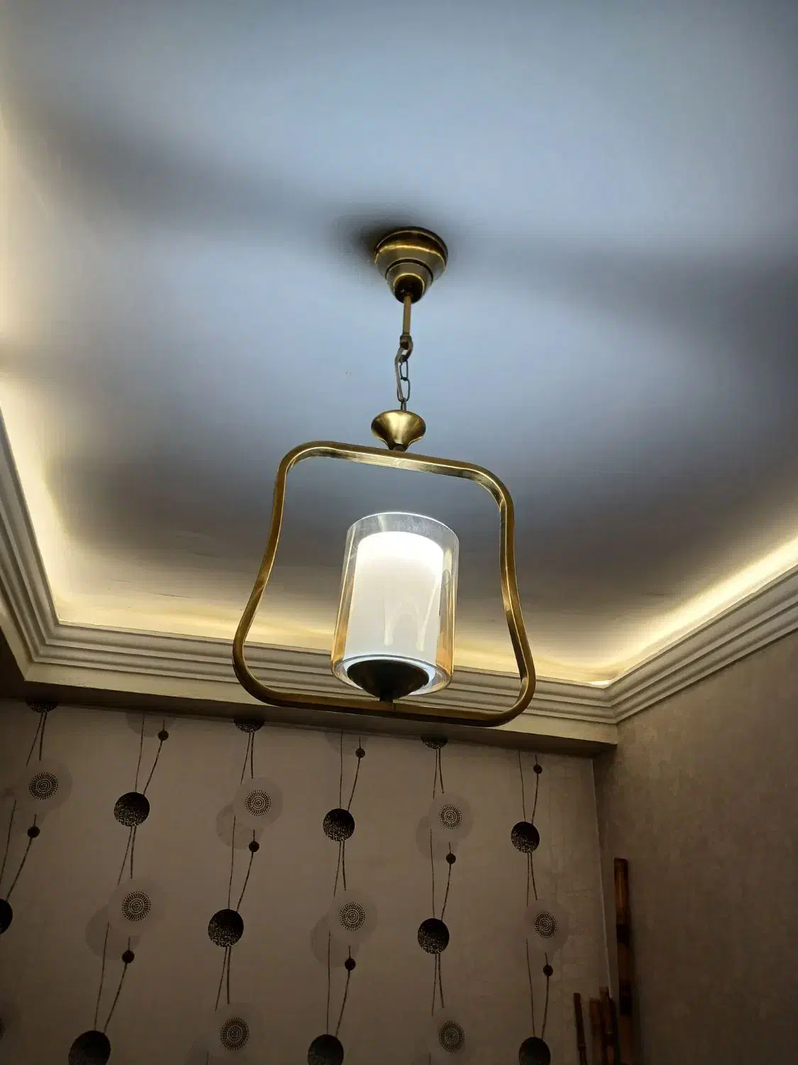 لوستر سالم|لوستر و چراغ آویز|اسلام‌شهر, شهرک واوان|دیوار