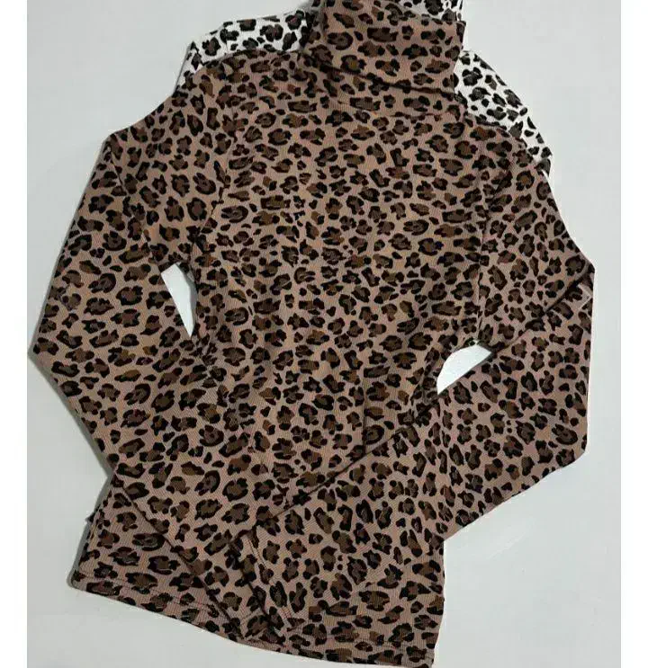 فروش کراپ با قیمت زیر ۲۰۰|لباس|الوند, |دیوار