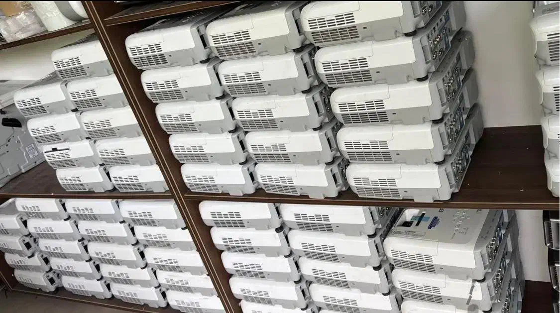 ویدیو پروژکتور با کیفیت بالا خرید حضوری شیراز|تلویزیون و پروژکتور|لار, |دیوار