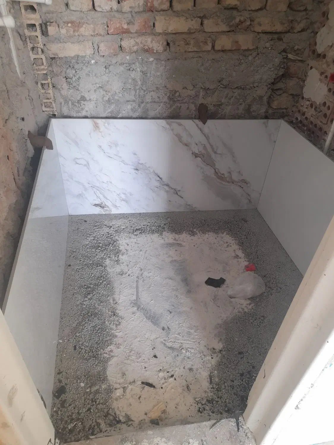 کاشی کار وسرامیک کاری قیرگونی و گچ کار|خدمات پیشه و مهارت|تهران, شهرک ولیعصر شمالی|دیوار