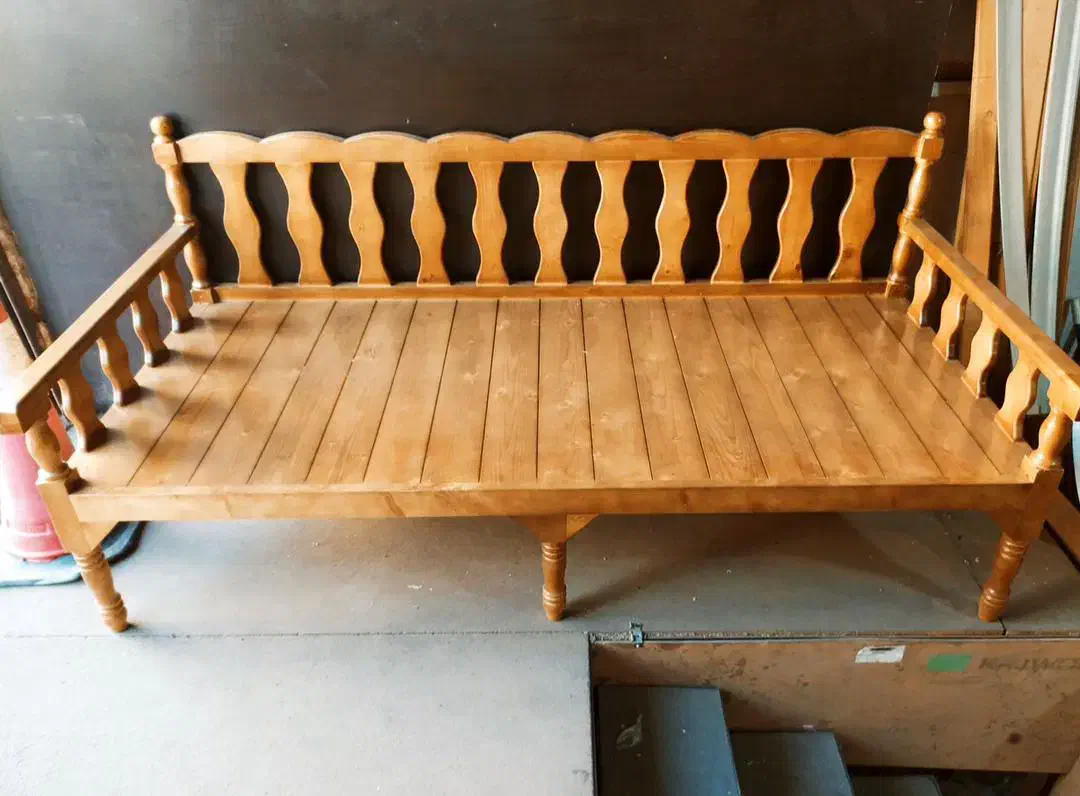 تخت سنتی گره چینی|مبلمان خانگی و میز عسلی|بوشهر, |دیوار