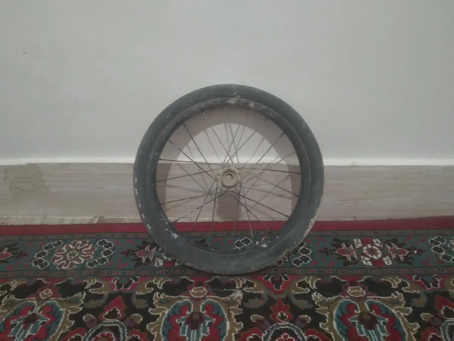 دچرخه|دوچرخه، اسکیت، اسکوتر|هامون, |دیوار